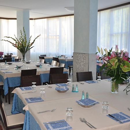 Hotel Real Cervia Kültér fotó