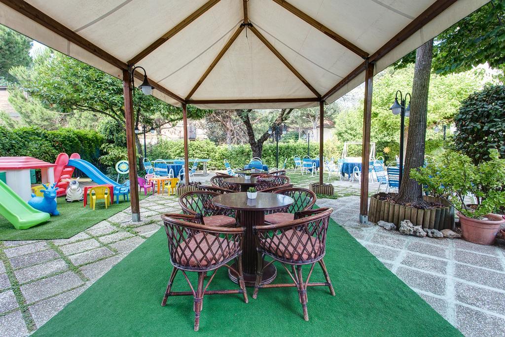 Hotel Real Cervia Kültér fotó