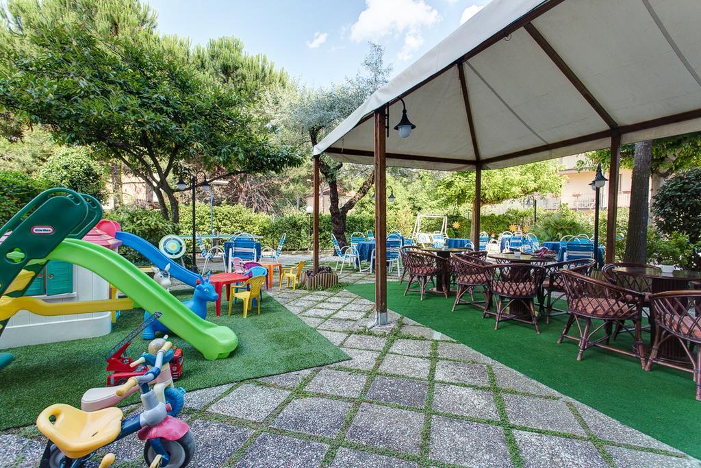 Hotel Real Cervia Kültér fotó