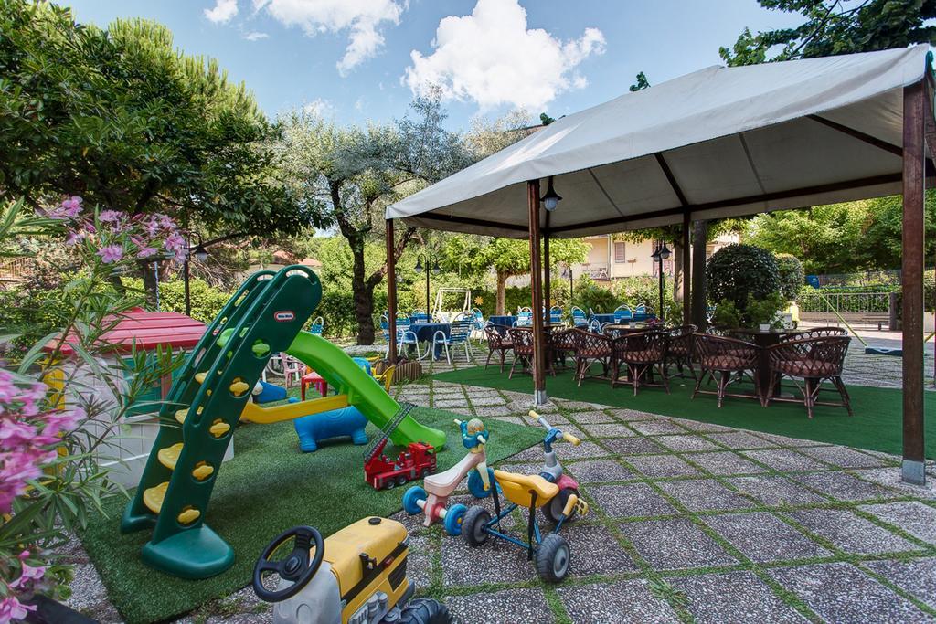Hotel Real Cervia Kültér fotó