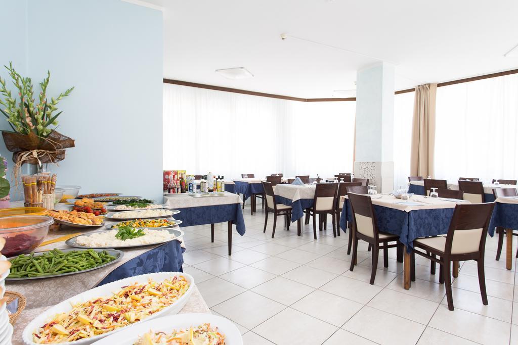 Hotel Real Cervia Kültér fotó