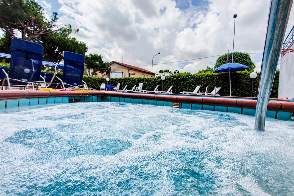 Hotel Real Cervia Kültér fotó