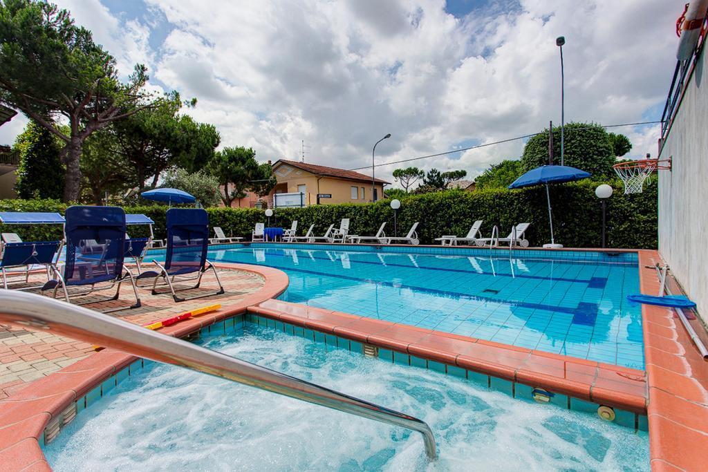 Hotel Real Cervia Kültér fotó